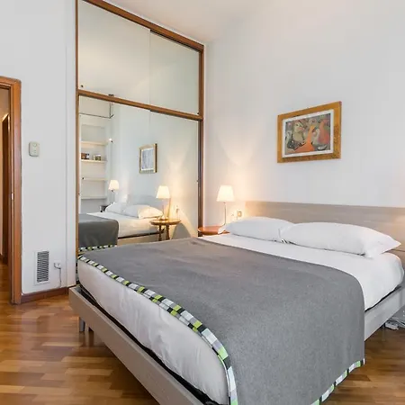 Apartment Porta Nuova Milan
